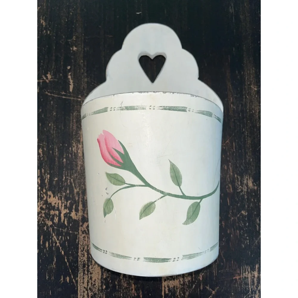 Vintage Wooden Wall Pocket Planter Heart Cutout Hand Painted Rosebud Cream 12.5